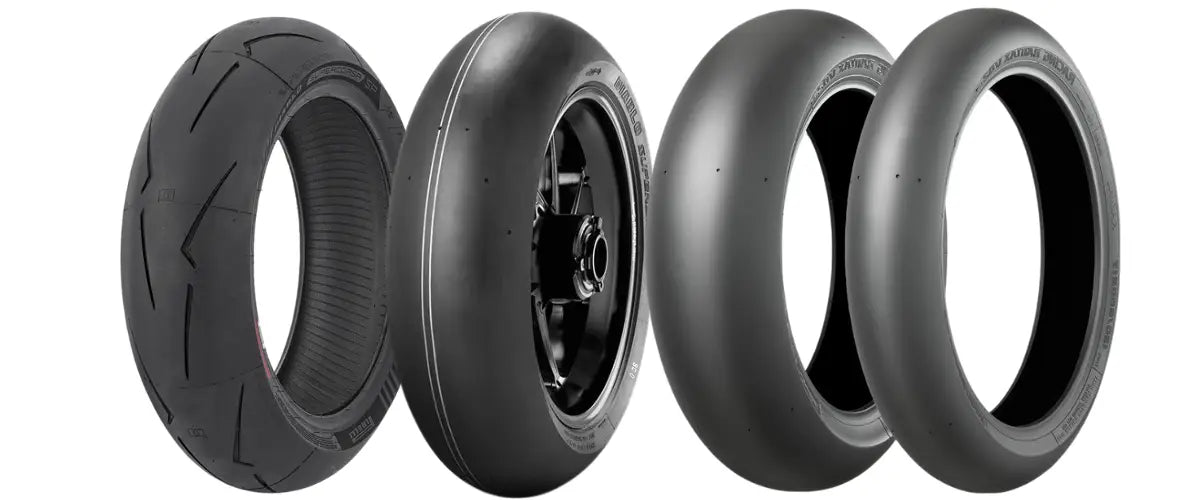 Quatre pneus Pirelli Diablo Supercorsa pour une performance optimale lors des track days.