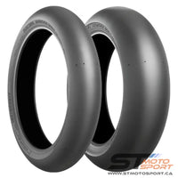 Deux pneus de course Bridgestone Racing Battlax V02 Slick pour motos performantes