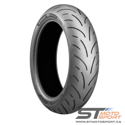 Pneu de moto Bridgestone T33 avec motif de sculpture incurvé pour performances optimales