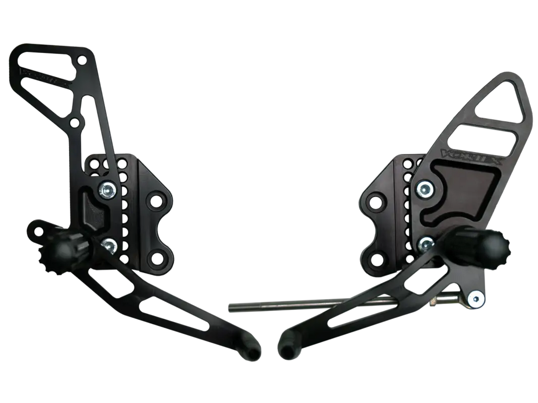 Repose Pied Vortex pour Suzuki avec rearsets de moto noirs et positions d’ajustement